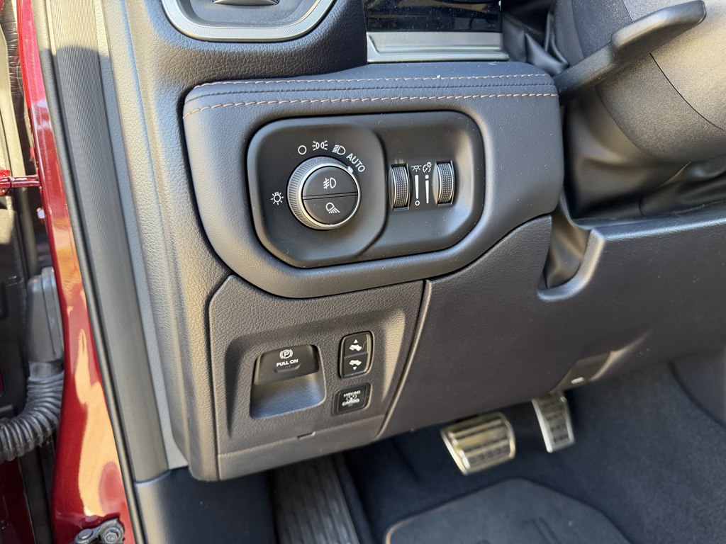 Photo 28 of this RAM 1500