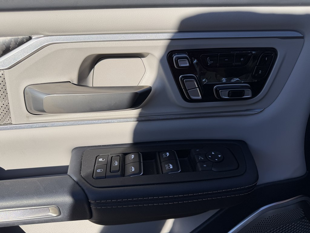 Photo 19 of this RAM 1500