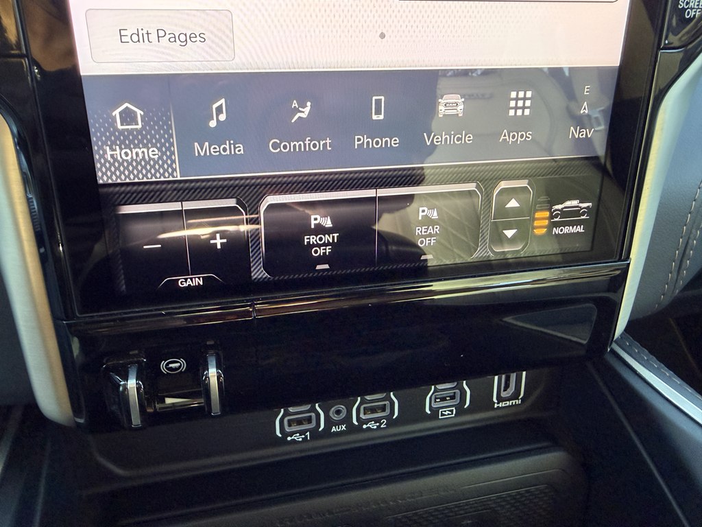 Photo 44 of this RAM 1500