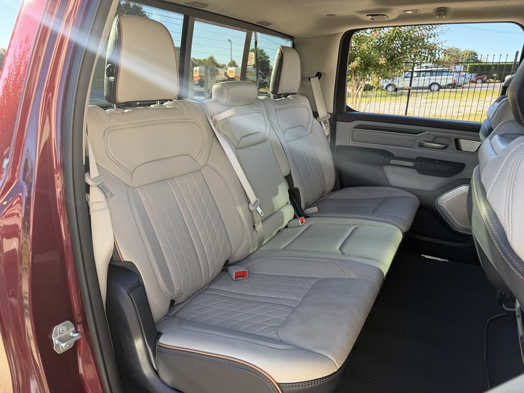 Photo 38 of this RAM 1500