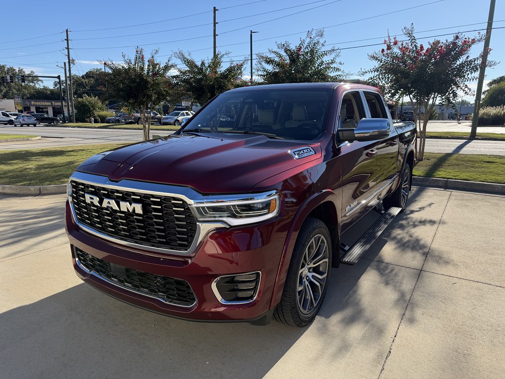 Photo 3 of this RAM 1500