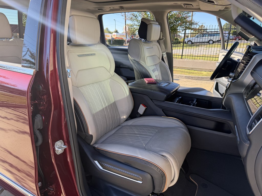 Photo 39 of this RAM 1500