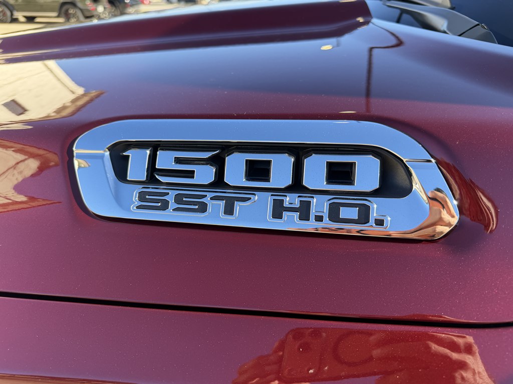 Photo 5 of this RAM 1500