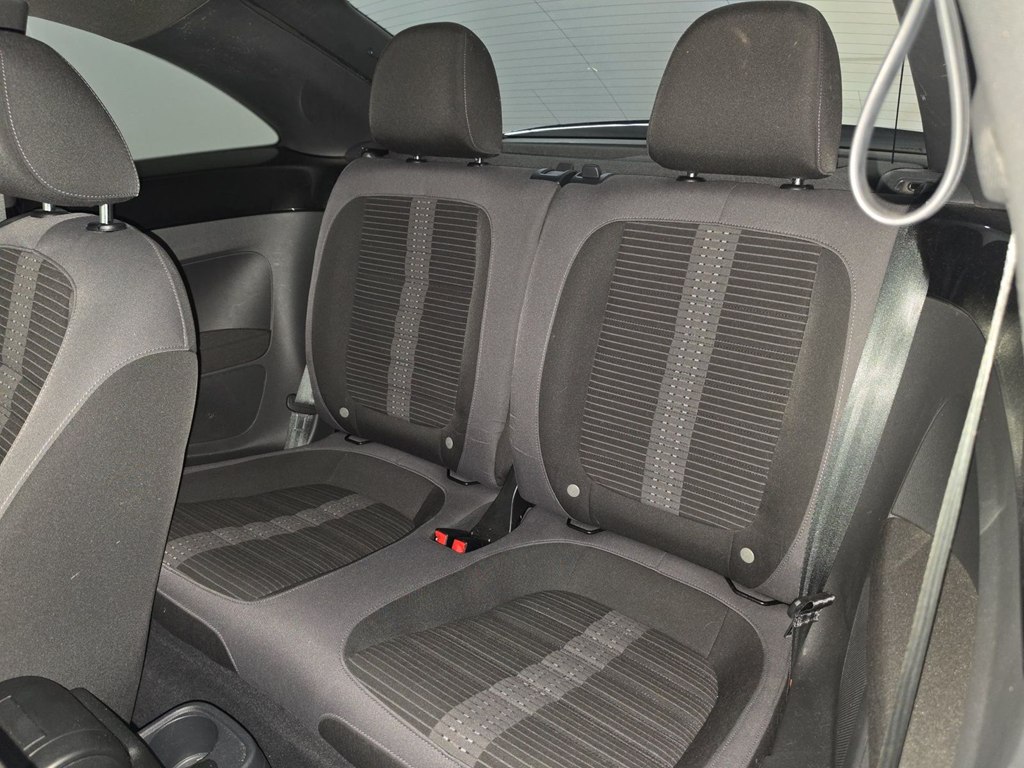Photo 11 of this VOLKSWAGEN BEETLE