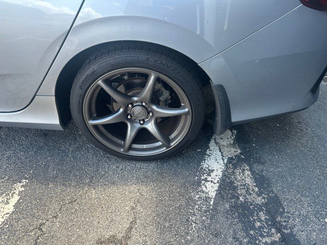Photo 10 of this HONDA CIVIC