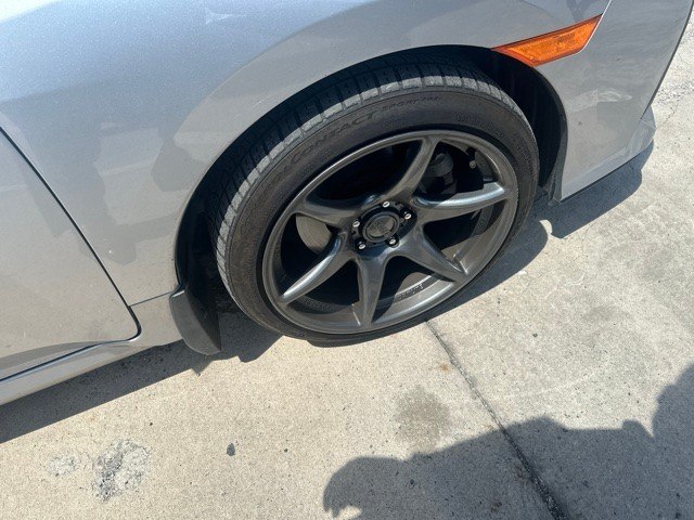 Photo 12 of this HONDA CIVIC