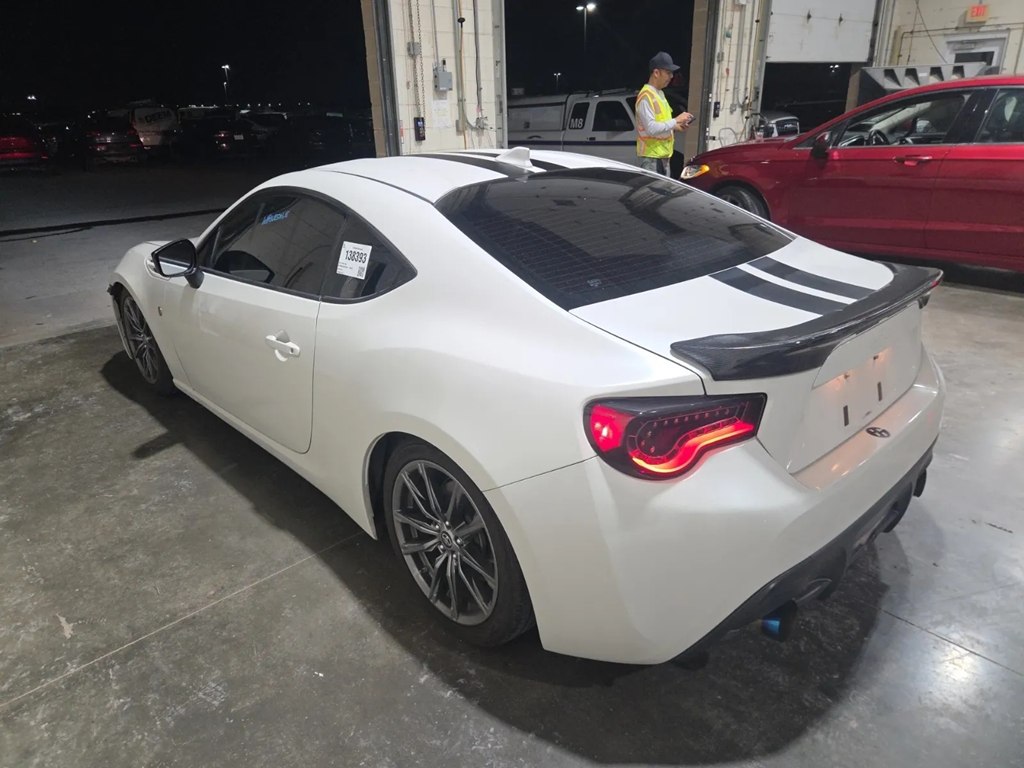 Photo 2 of this TOYOTA 86