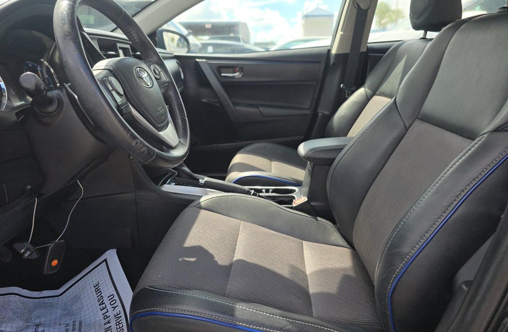 Photo 7 of this TOYOTA COROLLA