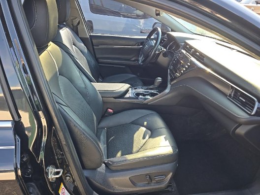 Photo 10 of this TOYOTA CAMRY