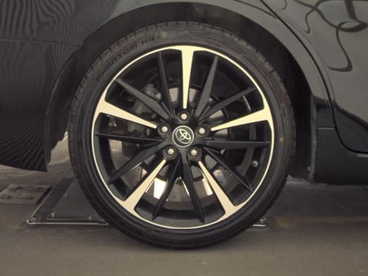 Photo 8 of this TOYOTA CAMRY