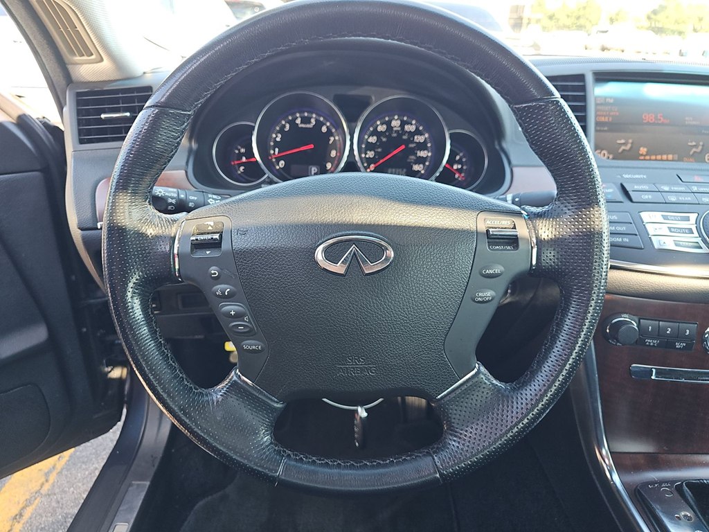 Photo 8 of this INFINITI M35