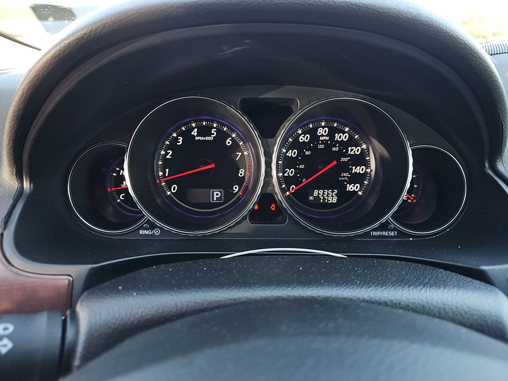 Photo 7 of this INFINITI M35