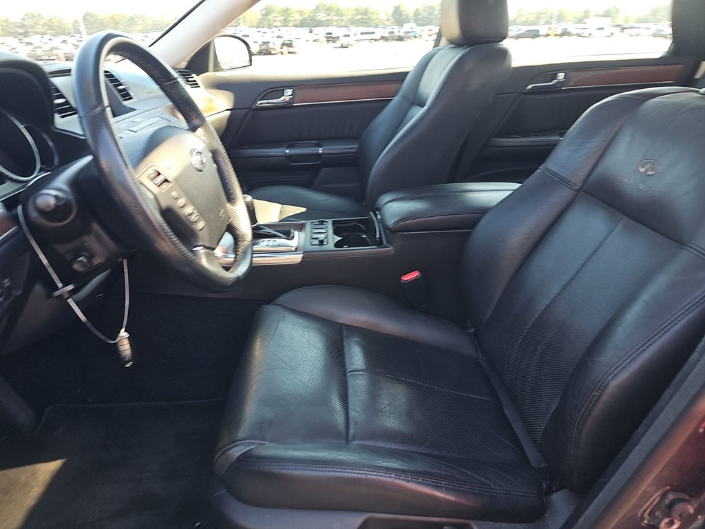 Photo 13 of this INFINITI M35