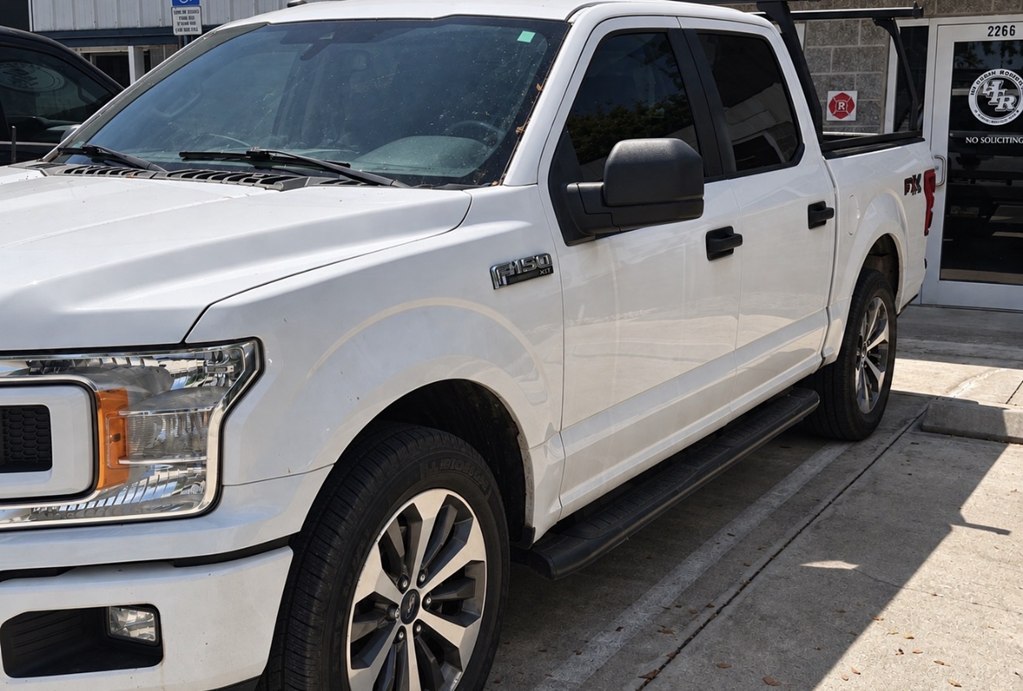 Photo 2 of this FORD F-150