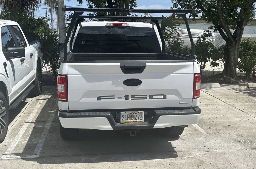 Photo 3 of this FORD F-150