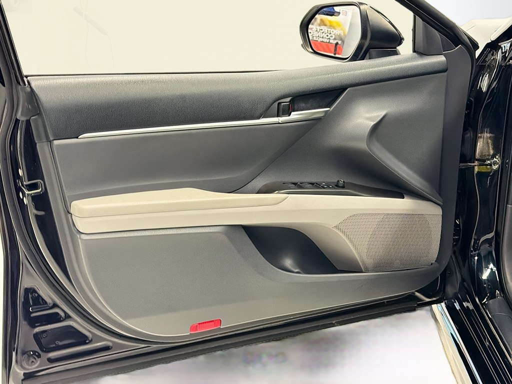 Photo 19 of this TOYOTA CAMRY