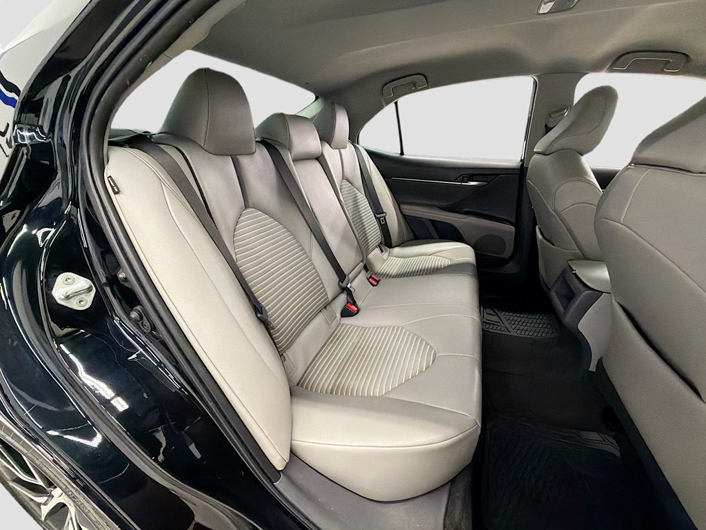 Photo 28 of this TOYOTA CAMRY