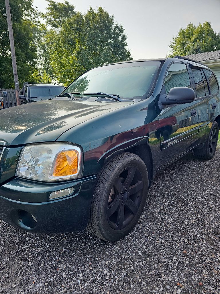 Photo 2 of this GMC ENVOY
