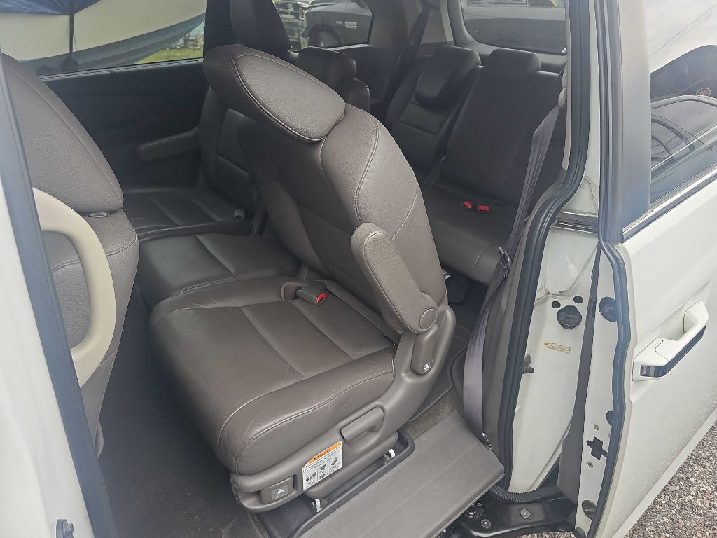 Photo 8 of this HONDA ODYSSEY
