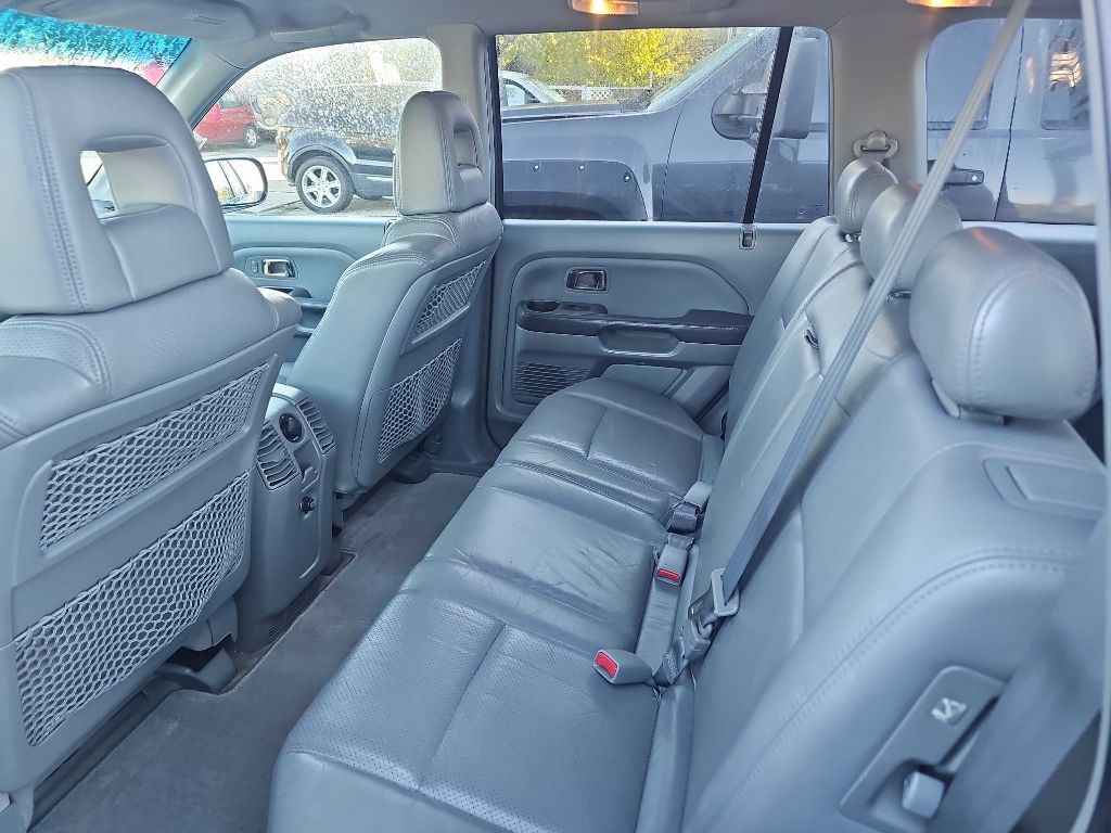 Photo 8 of this HONDA PILOT