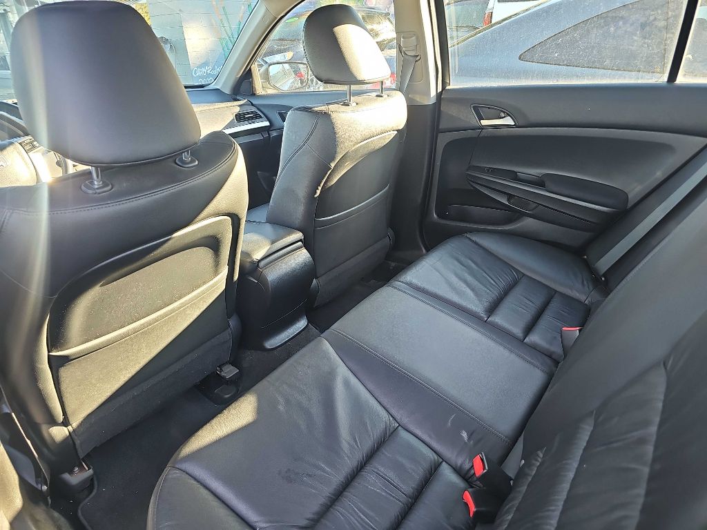 Photo 8 of this HONDA ACCORD