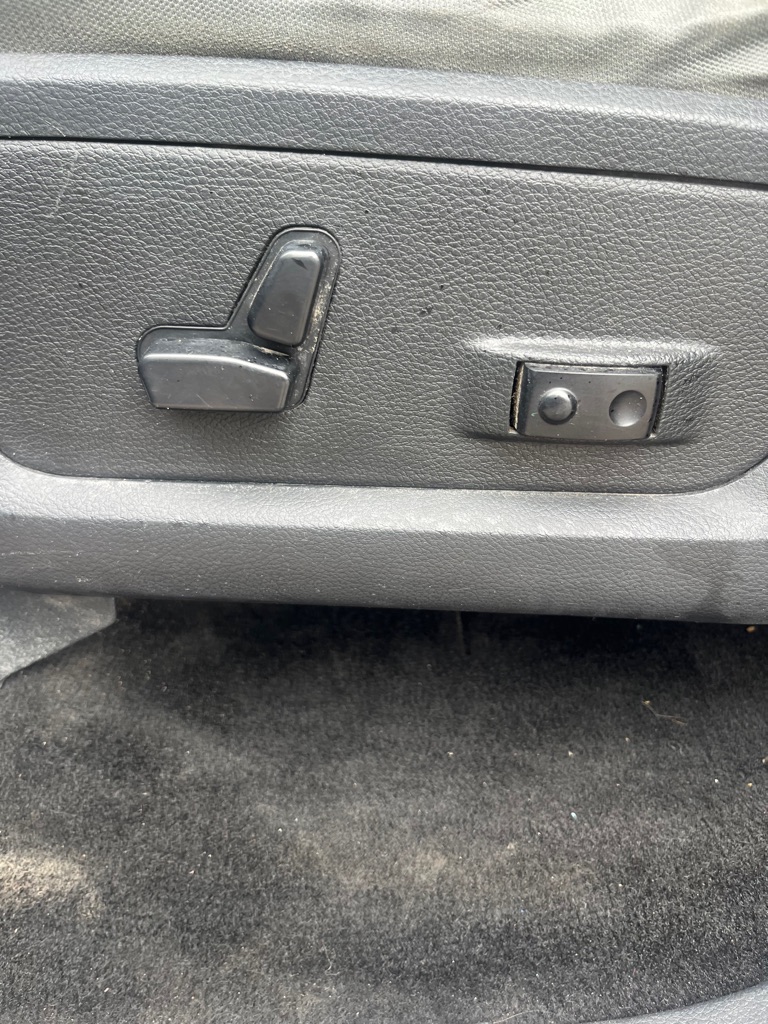 Photo 17 of this RAM 1500