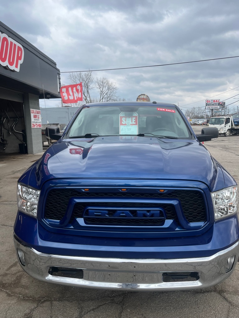Photo 2 of this RAM 1500