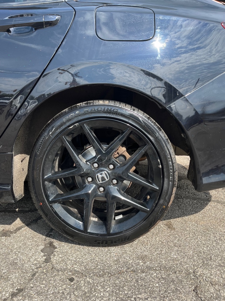 Photo 18 of this HONDA CIVIC