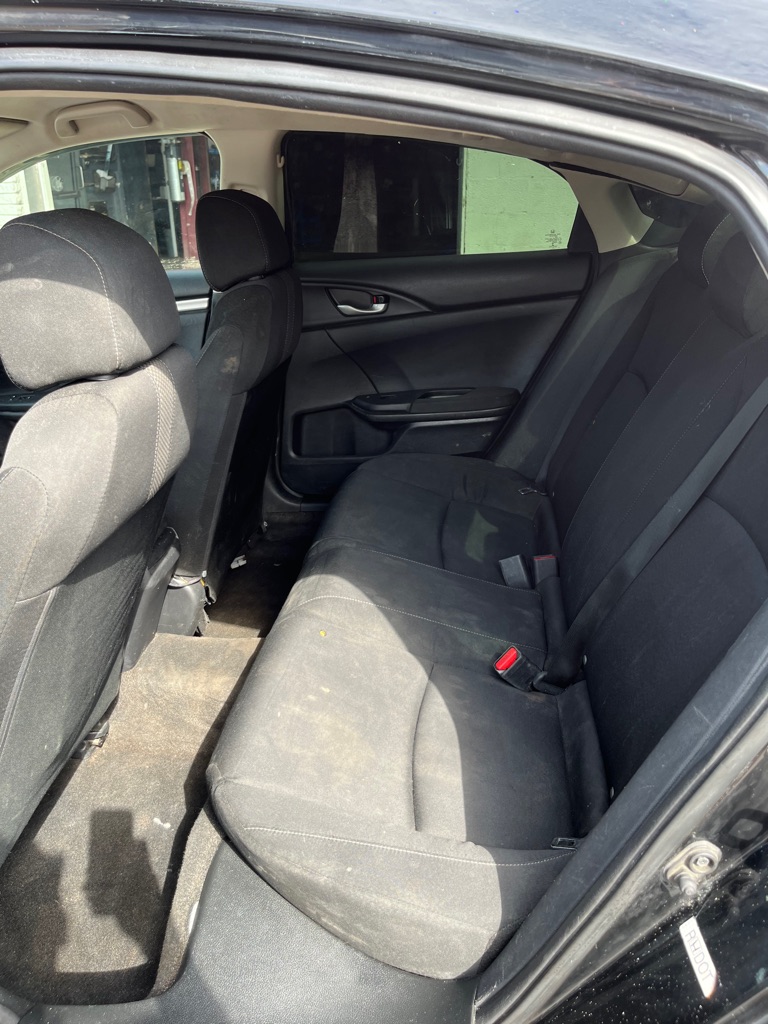 Photo 11 of this HONDA CIVIC