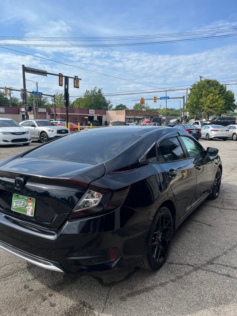 Photo 5 of this HONDA CIVIC