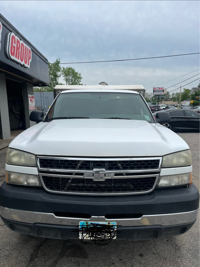 Photo 2 of this CHEVROLET SILVERADO 2500H