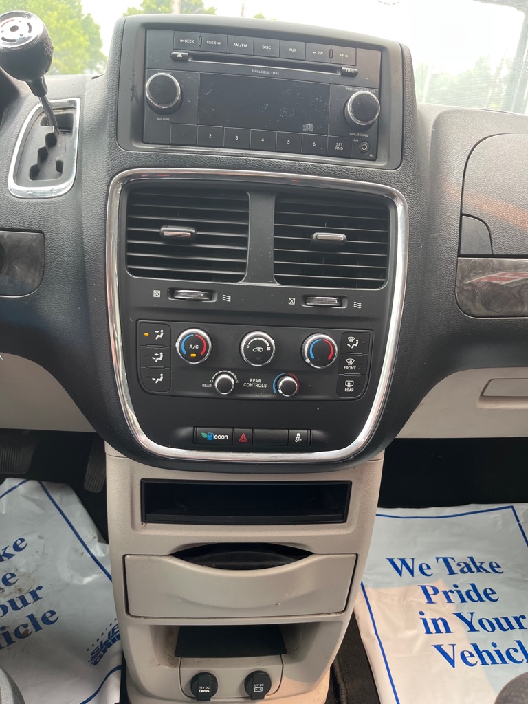 Photo 9 of this DODGE GRAND CARAVAN