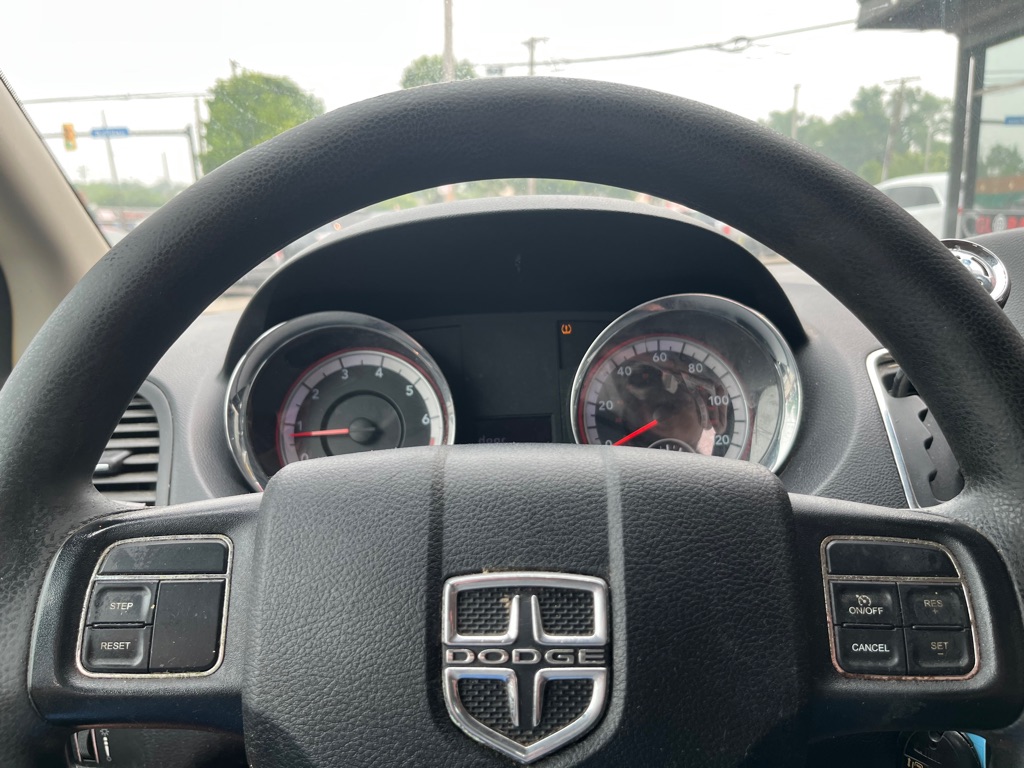Photo 10 of this DODGE GRAND CARAVAN