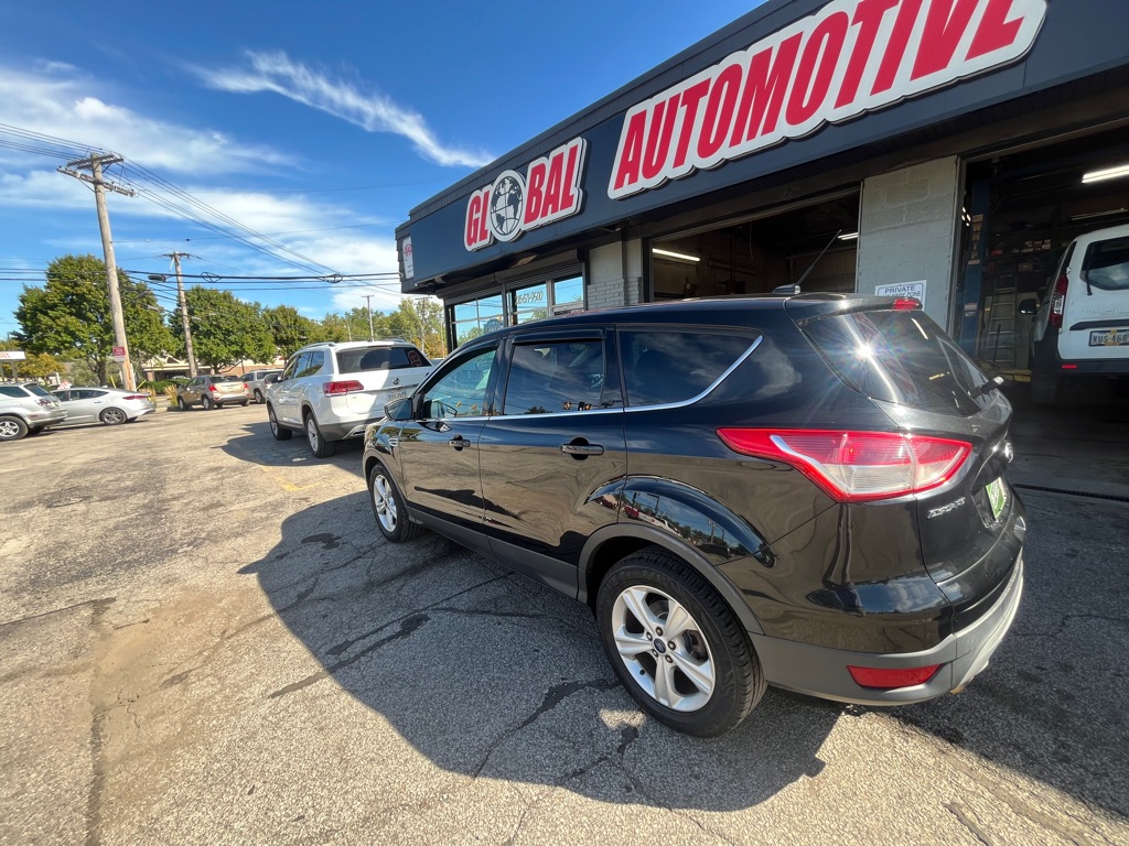 Photo 7 of this FORD ESCAPE