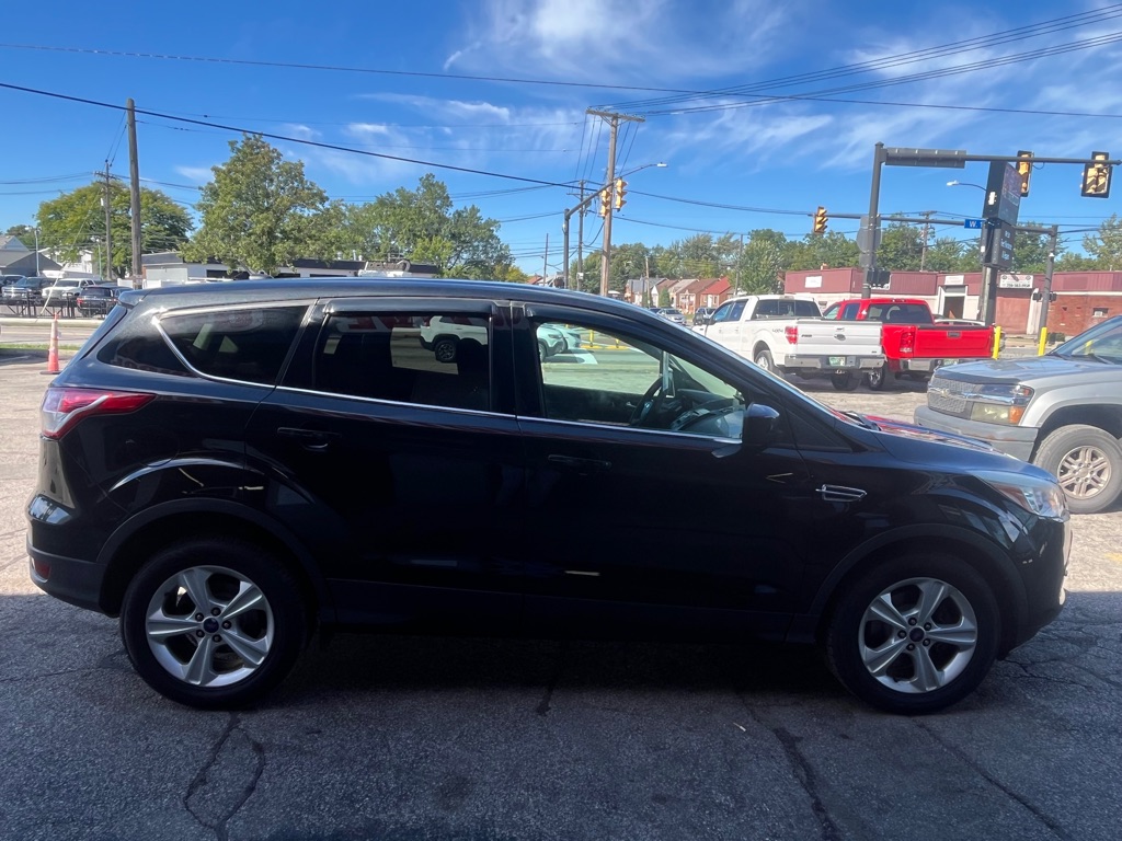 Photo 3 of this FORD ESCAPE