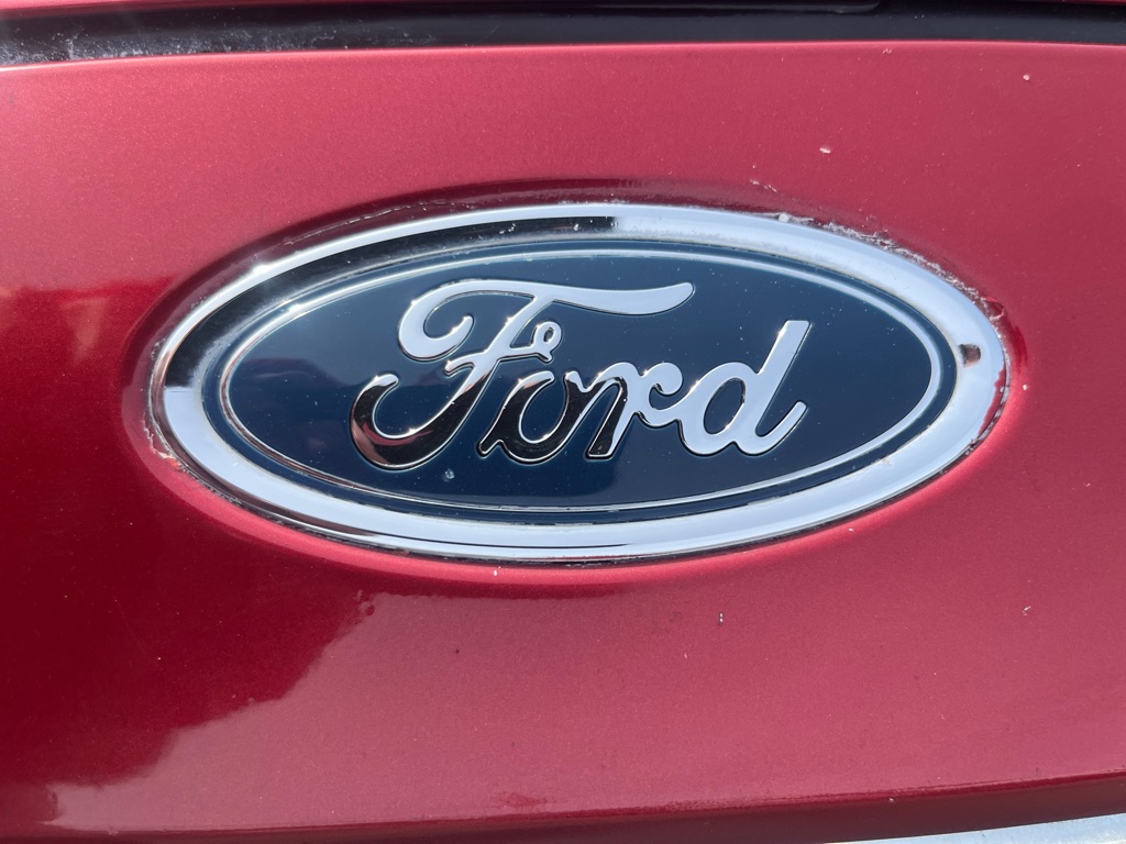 Photo 20 of this FORD FOCUS
