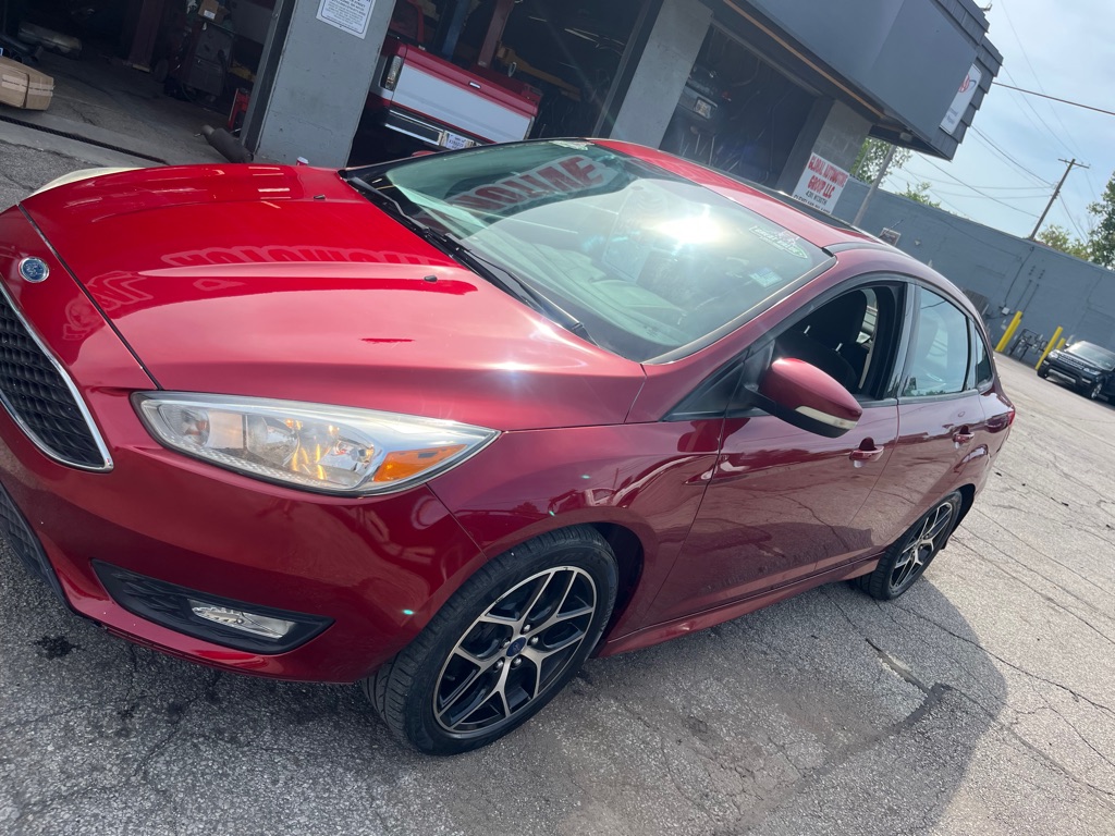 Photo 7 of this FORD FOCUS