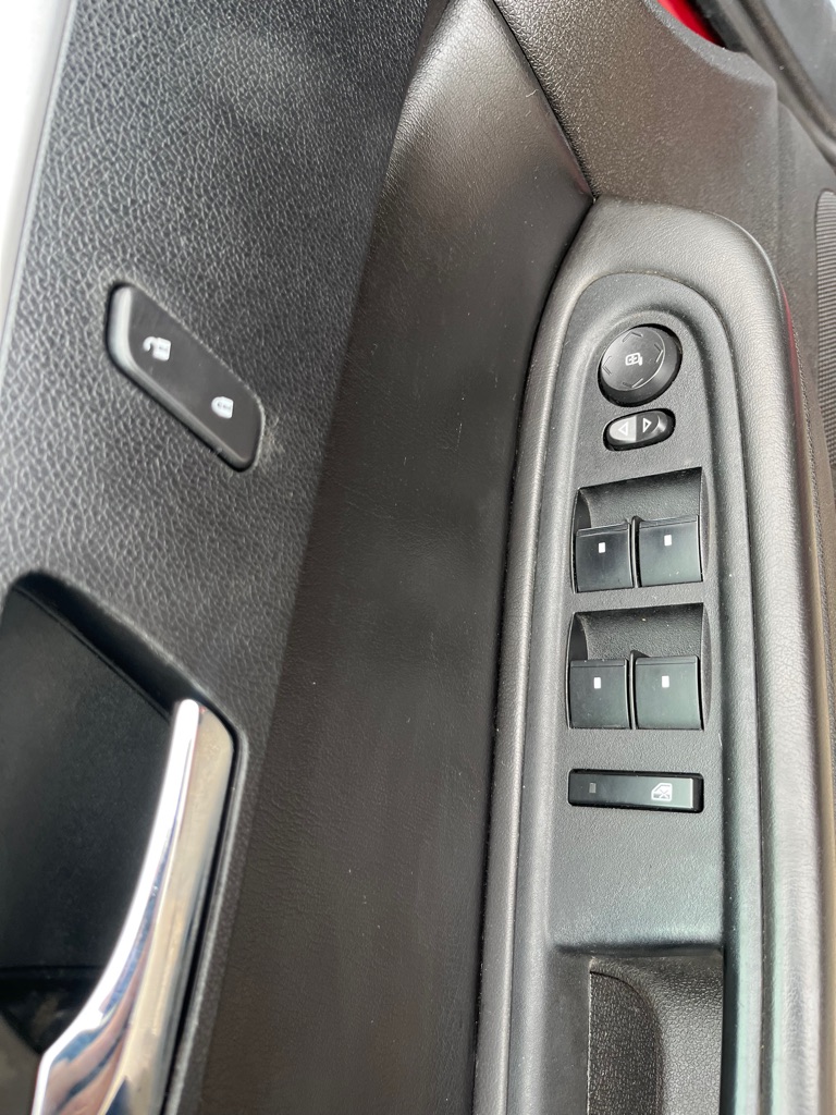 Photo 13 of this CHEVROLET TRAVERSE
