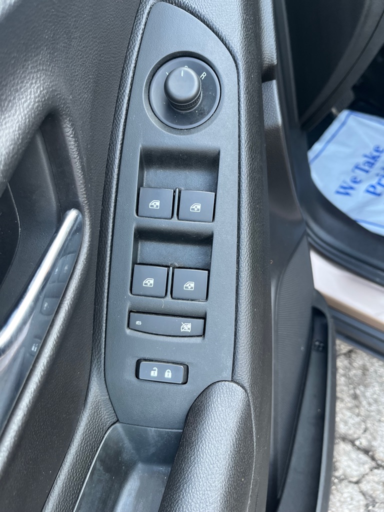 Photo 15 of this CHEVROLET TRAX