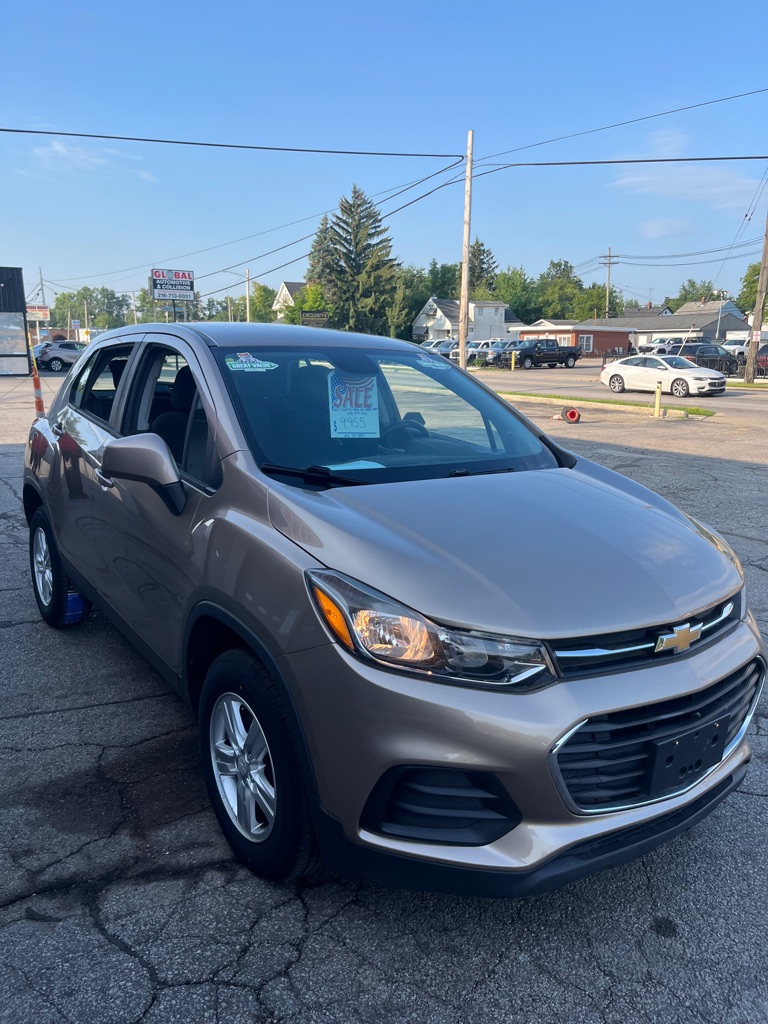 Photo 10 of this CHEVROLET TRAX