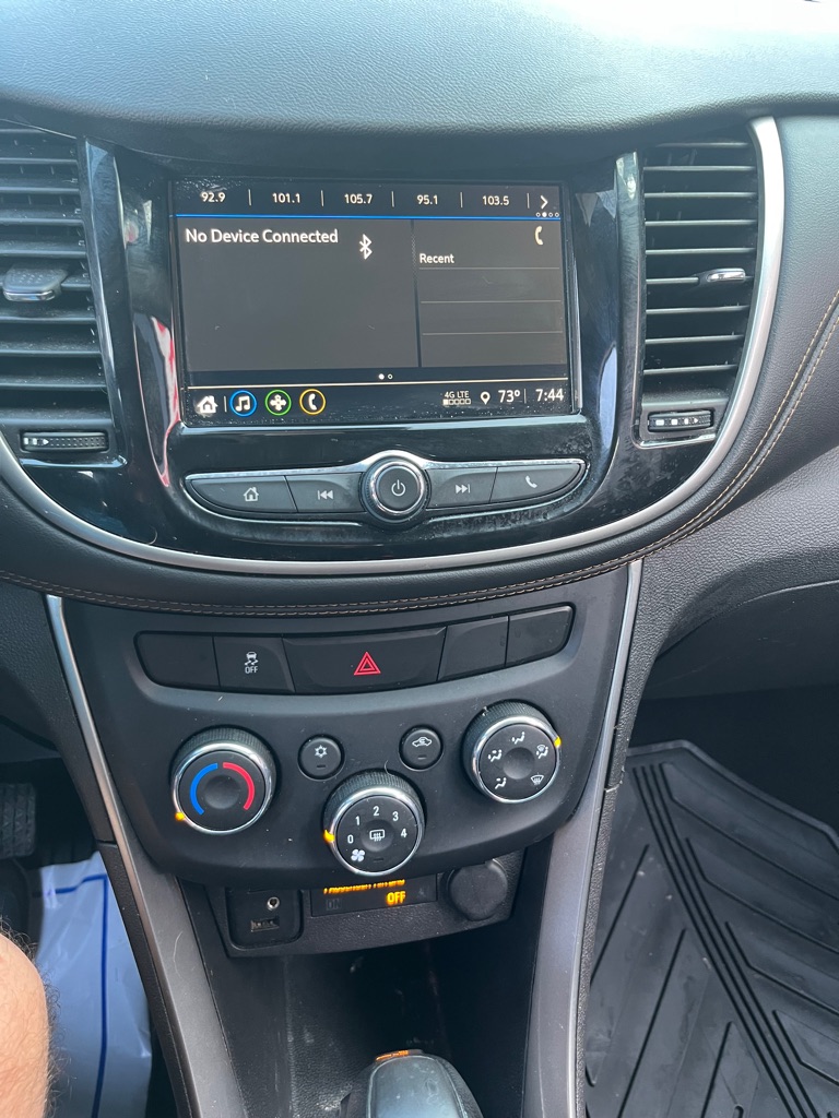 Photo 18 of this CHEVROLET TRAX