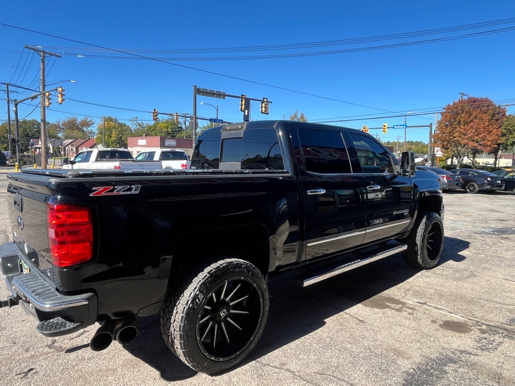 Photo 9 of this CHEVROLET SILVERADO 1500