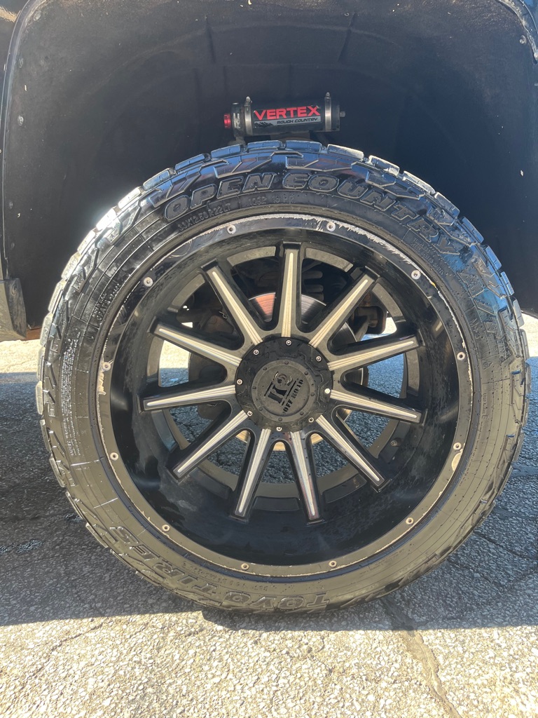 Photo 32 of this CHEVROLET SILVERADO 1500