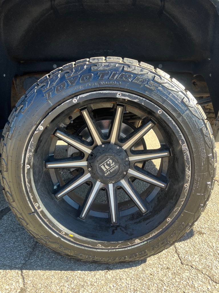 Photo 30 of this CHEVROLET SILVERADO 1500