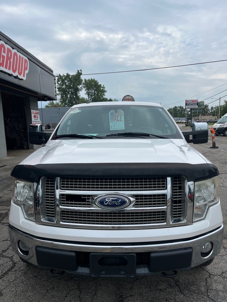Photo 2 of this FORD F-150