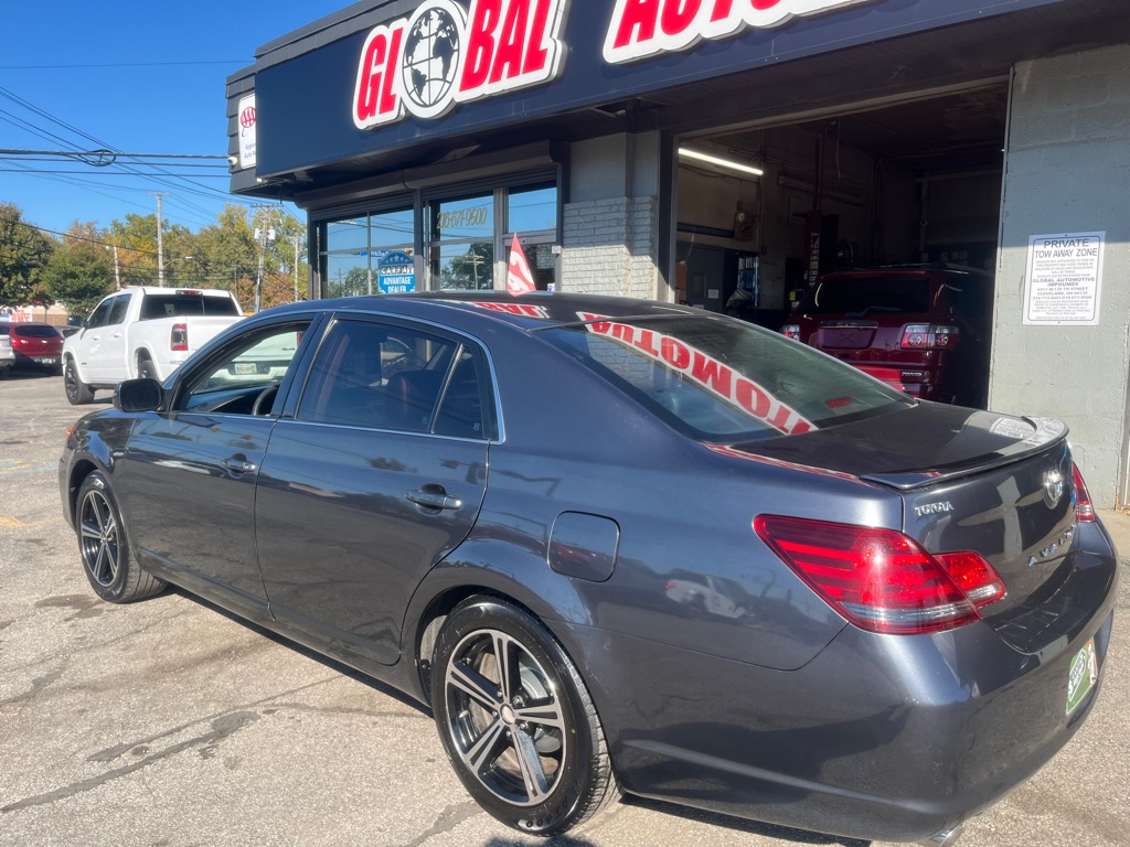 Photo 6 of this TOYOTA AVALON