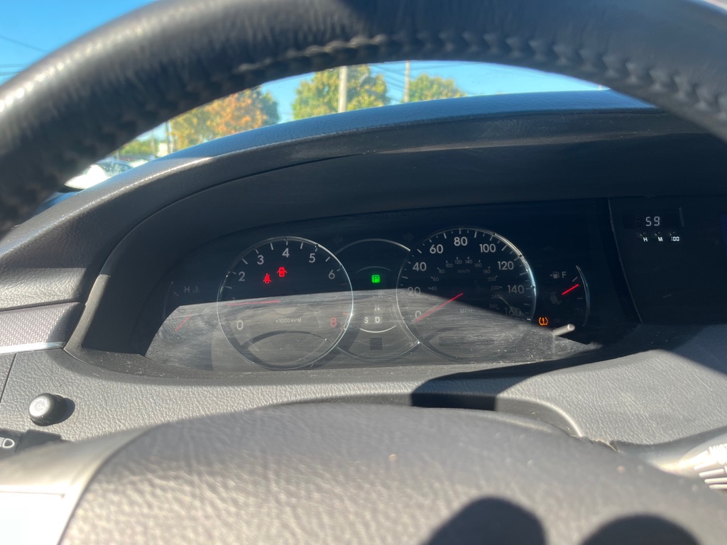 Photo 16 of this TOYOTA AVALON