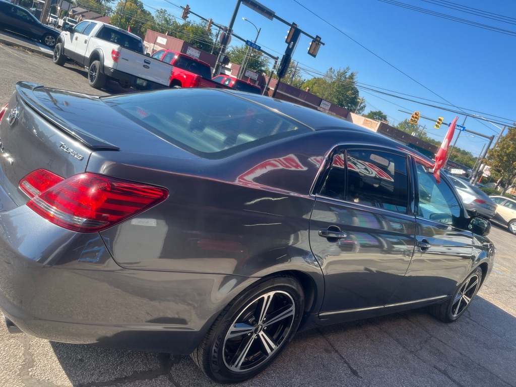 Photo 5 of this TOYOTA AVALON