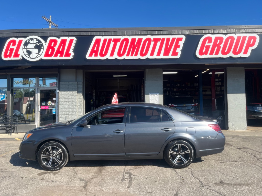 2008 TOYOTA AVALON