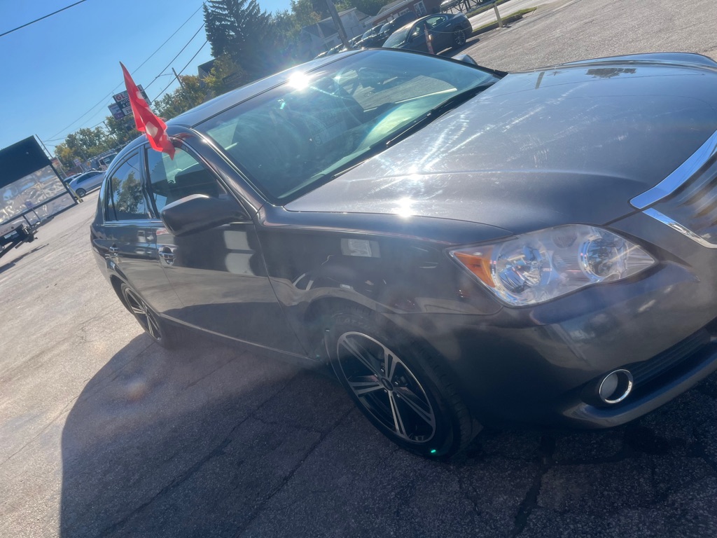 Photo 8 of this TOYOTA AVALON